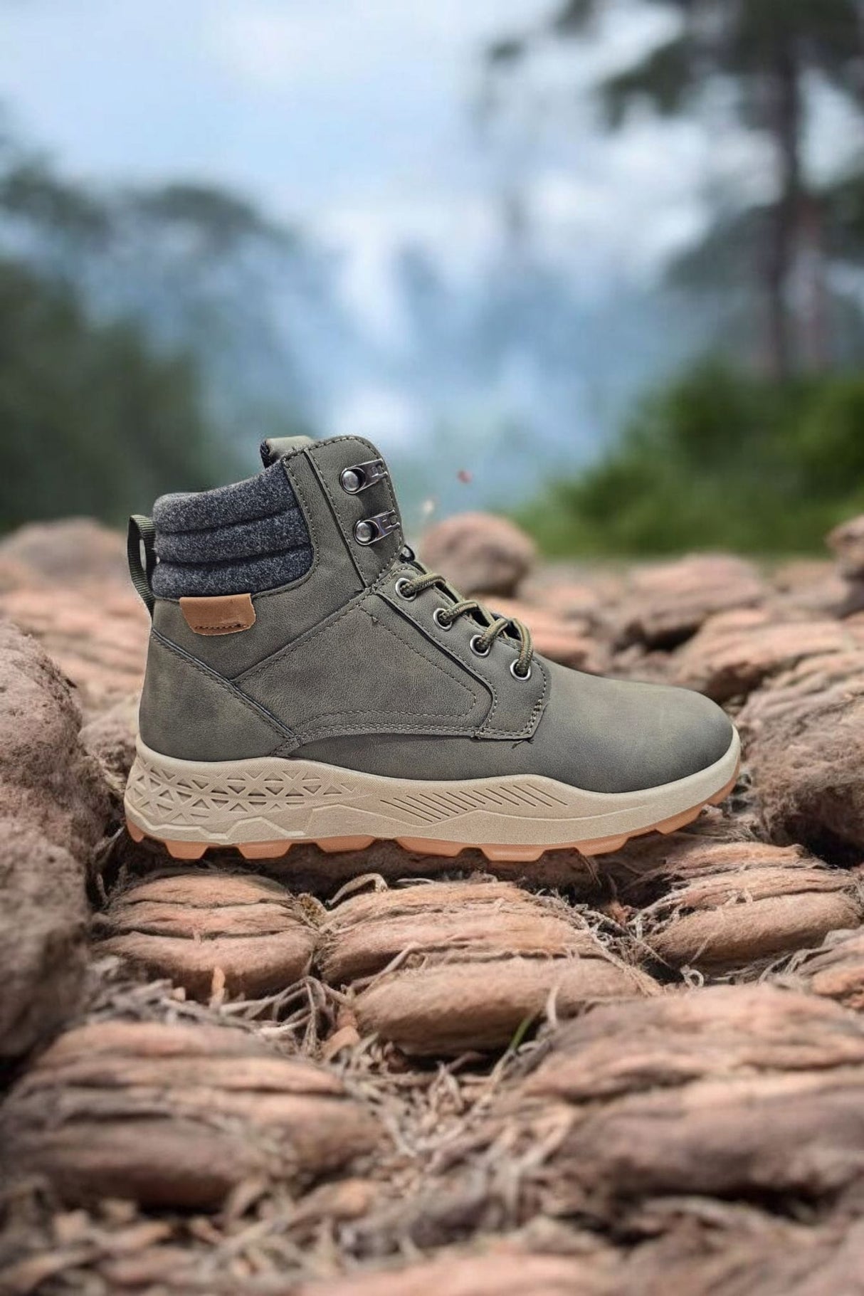 Bota montaña modelo BF2490