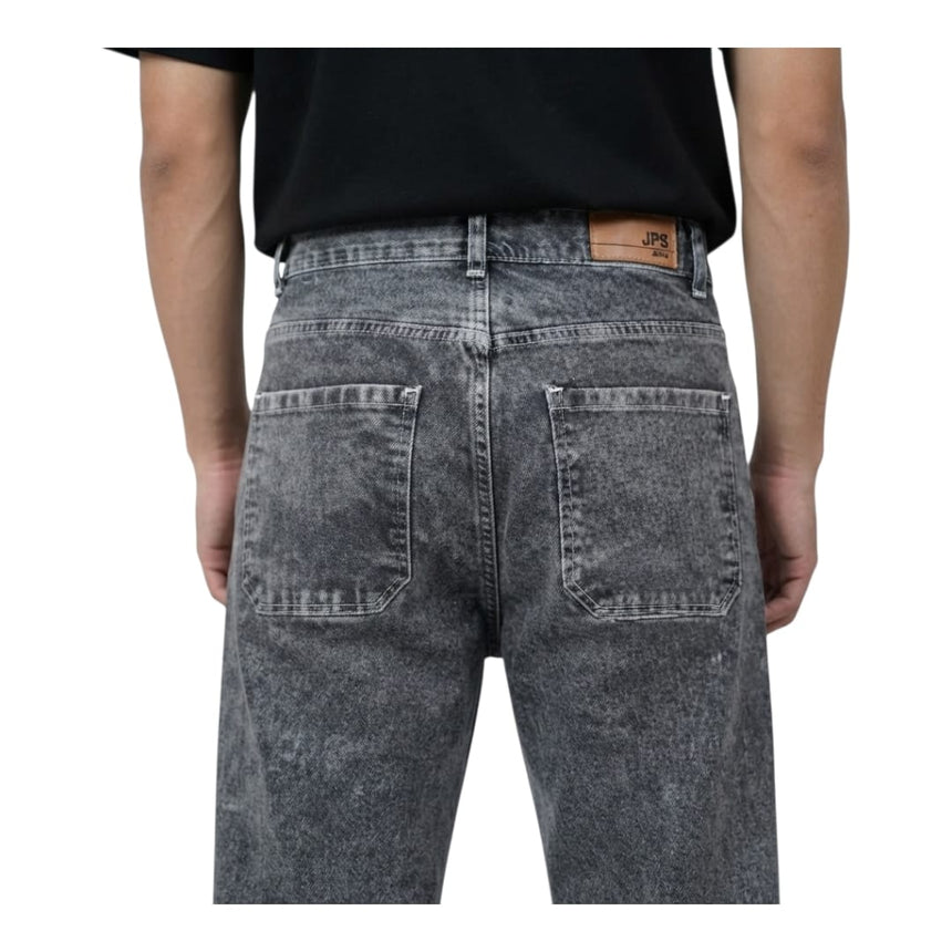 Jean Egardo en gris
