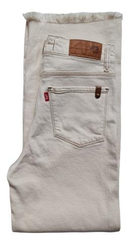 Jean Crudo Con Roturas