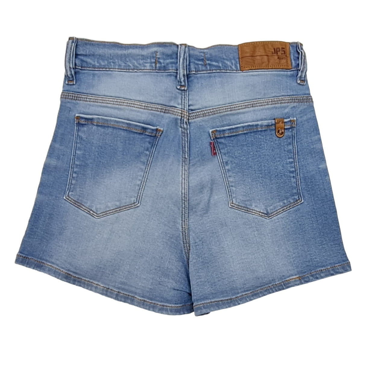 short de jean con bigotes y roturas