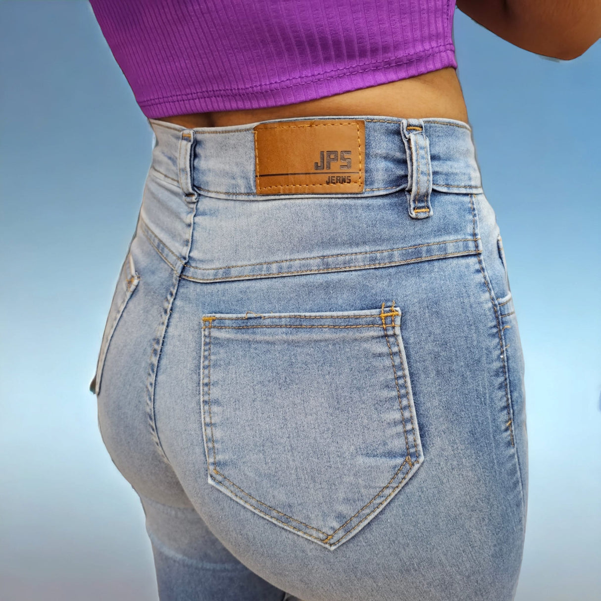 Skinny 2438 modelo 1