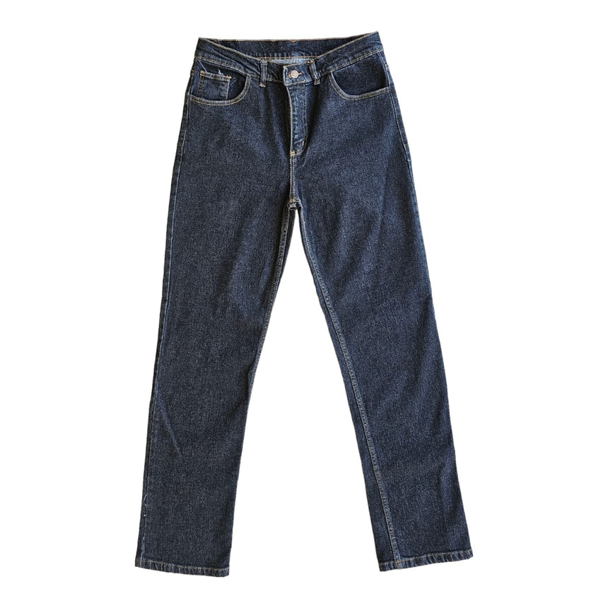 Jean clasico en tono azul oscuro