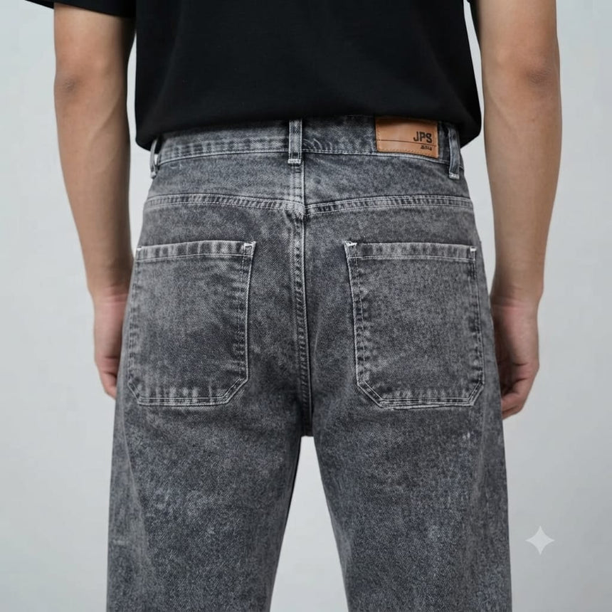 Jean Egardo en gris