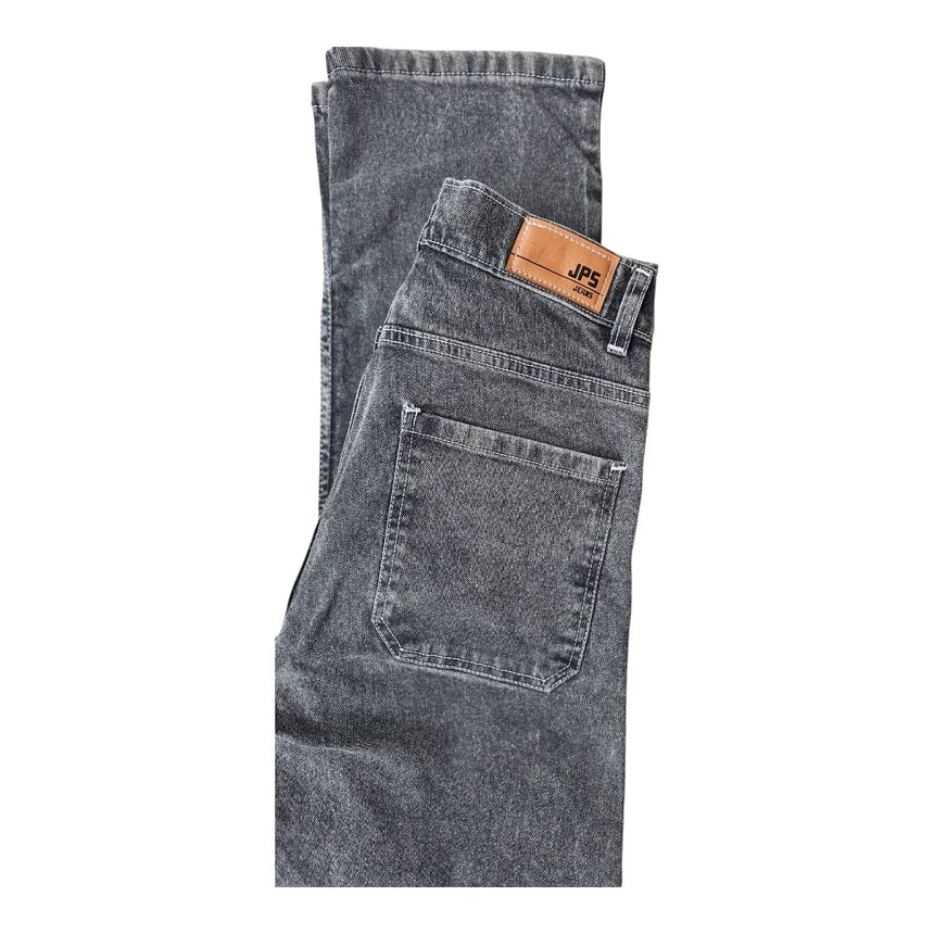 Jean Egardo en gris