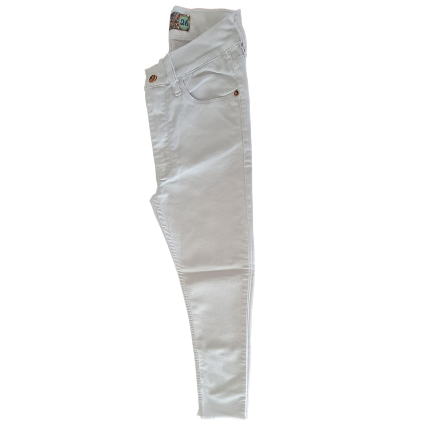 skinny white desflecado