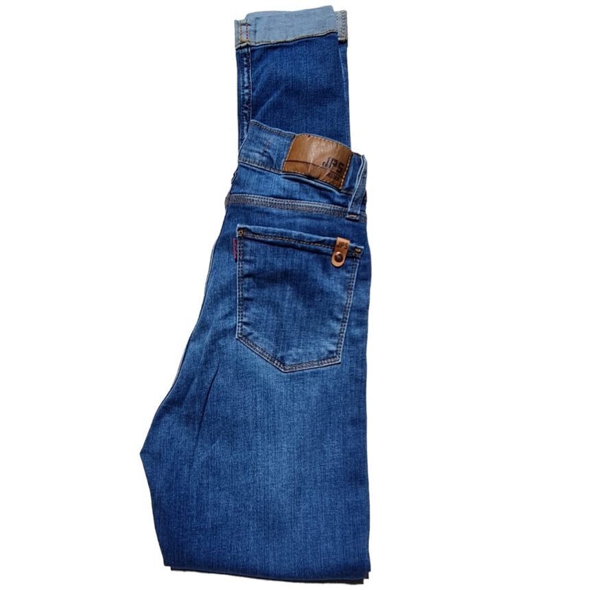 Skinny tiro alto con dobladillo y roturas